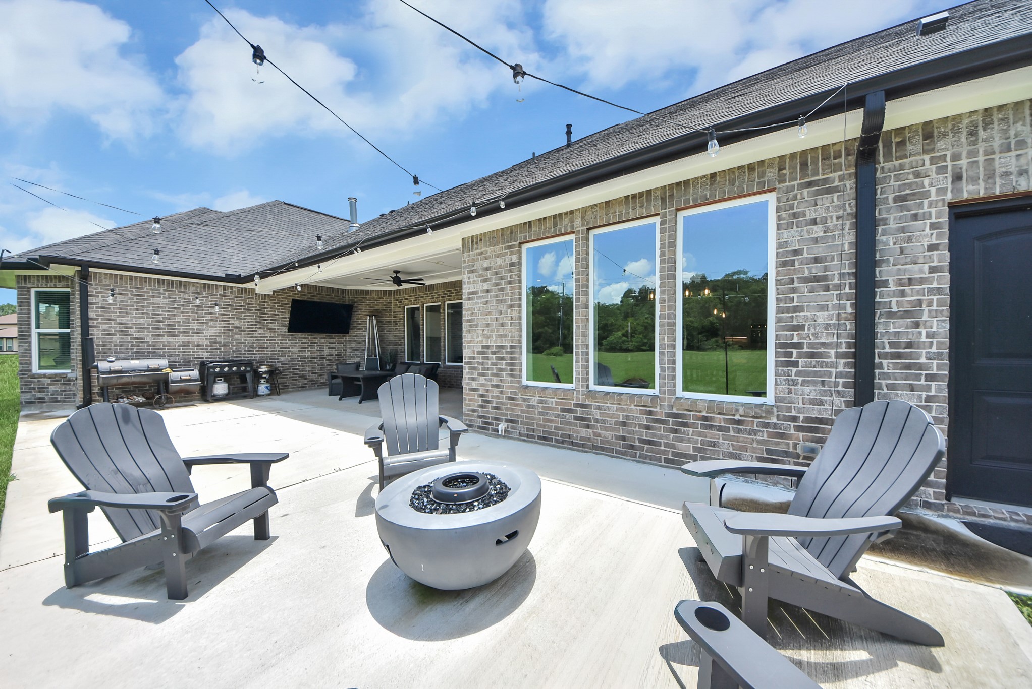16626 Hamill Drive Rosharon, TX 77583 - Photo 35 of 42 EXTENDED PATIO