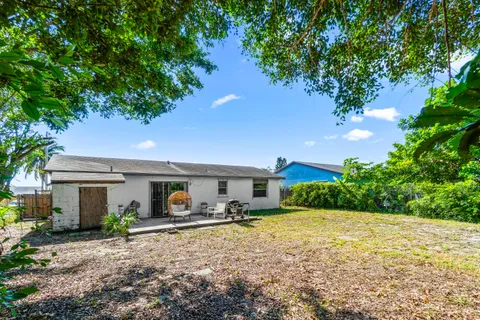 $325,000 | 2313 Z Terrace, Riviera Beach, FL 33404