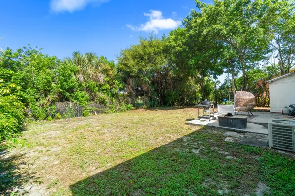 $325,000 | 2313 Z Terrace, Riviera Beach, FL 33404