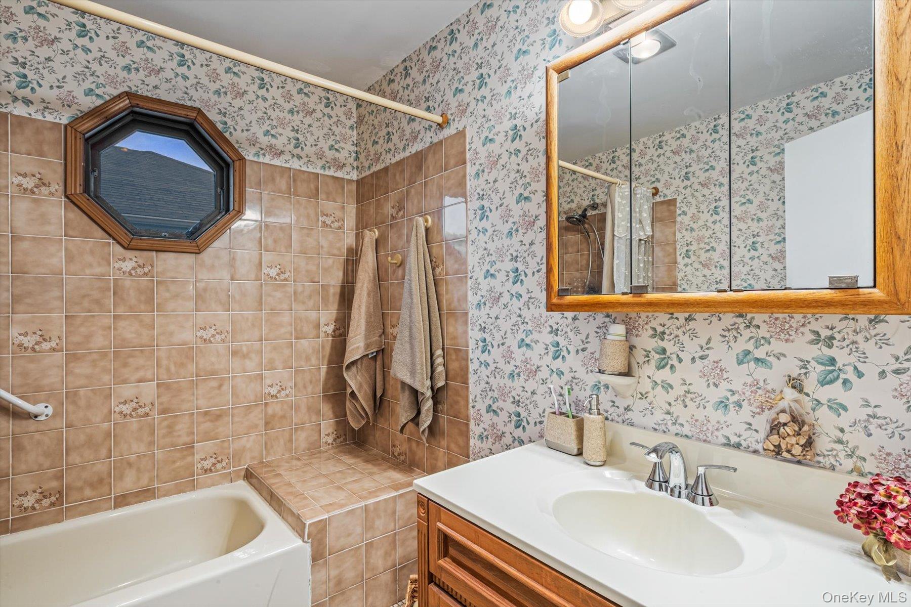 79-42 264th Street Queens, NY 11004 - Photo 16 of 26