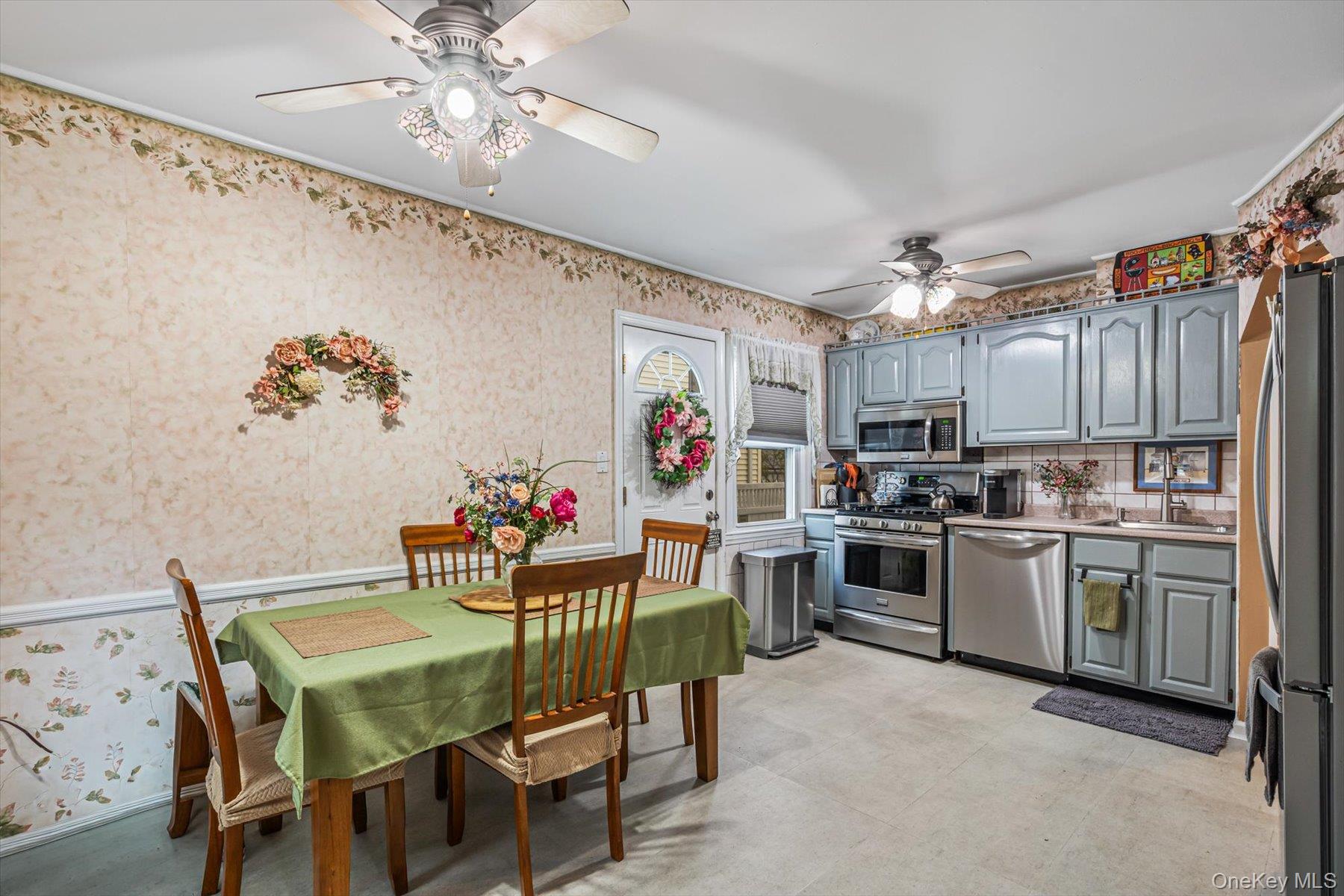 79-42 264th Street Queens, NY 11004 - Photo 3 of 26