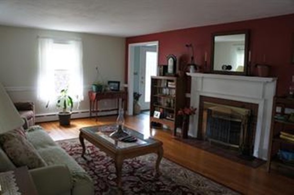 41 Westview Road Worcester, MA 01602 - Photo 7 of 19