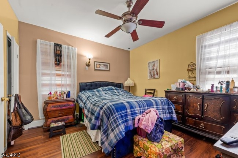 42 Scheerer Avenue Newark, NJ 07112 - Photo 14 of 34
