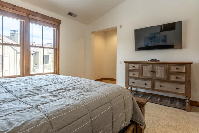 $1,500,000 | 1123 Pyramid Peak Drive, Unit 1123, Mammoth Lakes, CA 93546