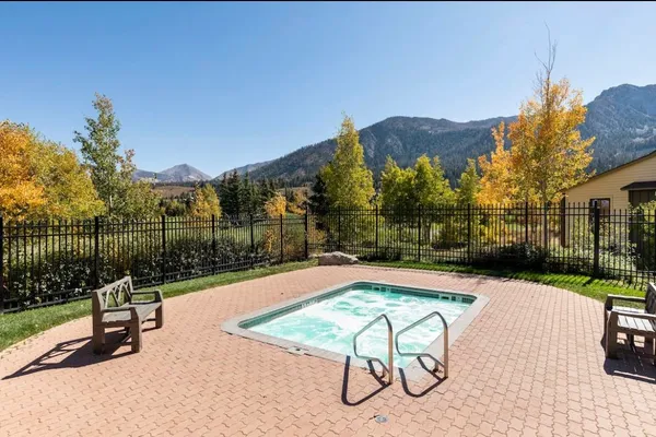 $1,420,000 | 1123 Pyramid Peak Drive, Unit 1123, Mammoth Lakes, CA 93546