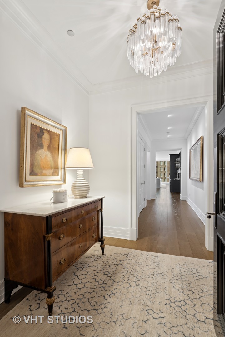 9 West Walton Street, Unit 1901 Chicago, IL 60610 - Photo 4 of 64