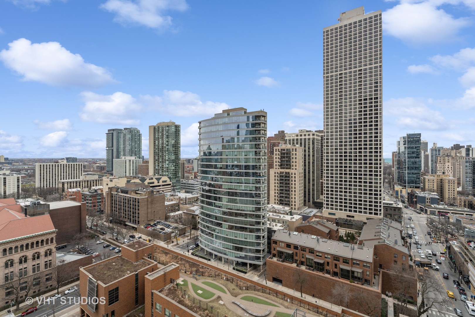 9 West Walton Street, Unit 1901 Chicago, IL 60610 - Photo 53 of 64 a picture of city view