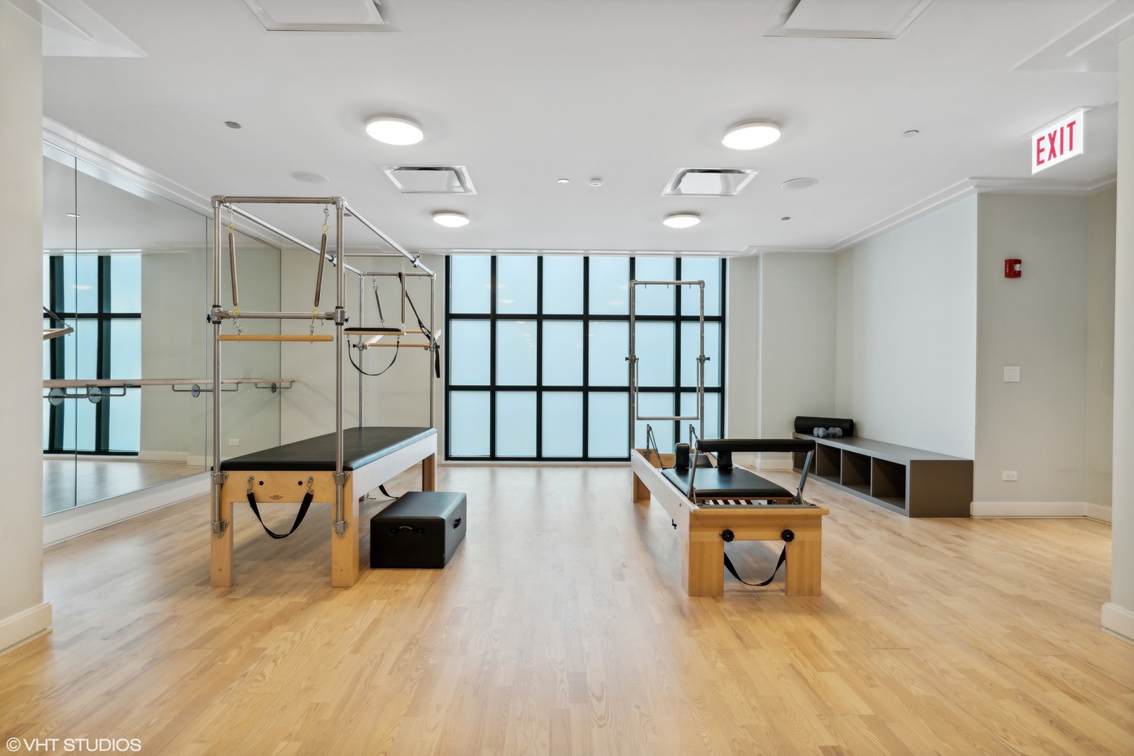 9 West Walton Street, Unit 1901 Chicago, IL 60610 - Photo 58 of 64