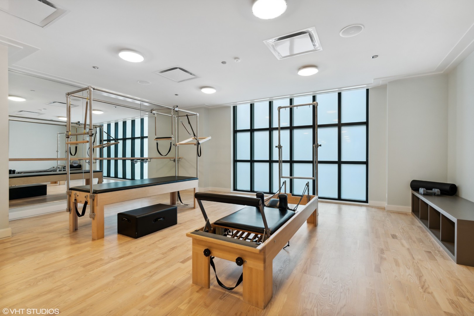 9 West Walton Street, Unit 1901 Chicago, IL 60610 - Photo 59 of 64