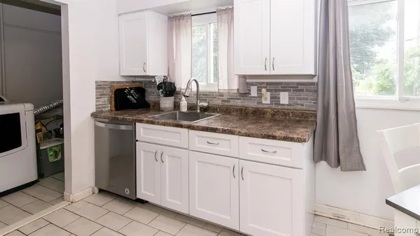 $1,900 | 1203 Commonwealth Avenue, Ypsilanti, MI 48198