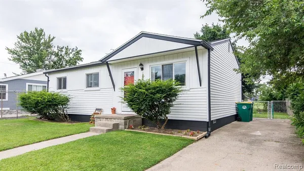 $1,900 | 1203 Commonwealth Avenue, Ypsilanti, MI 48198