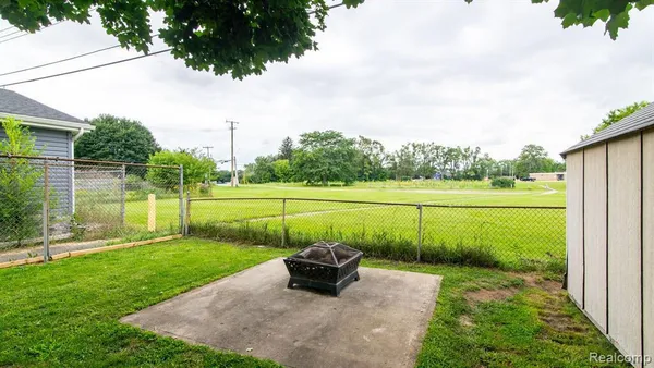 $1,900 | 1203 Commonwealth Avenue, Ypsilanti, MI 48198
