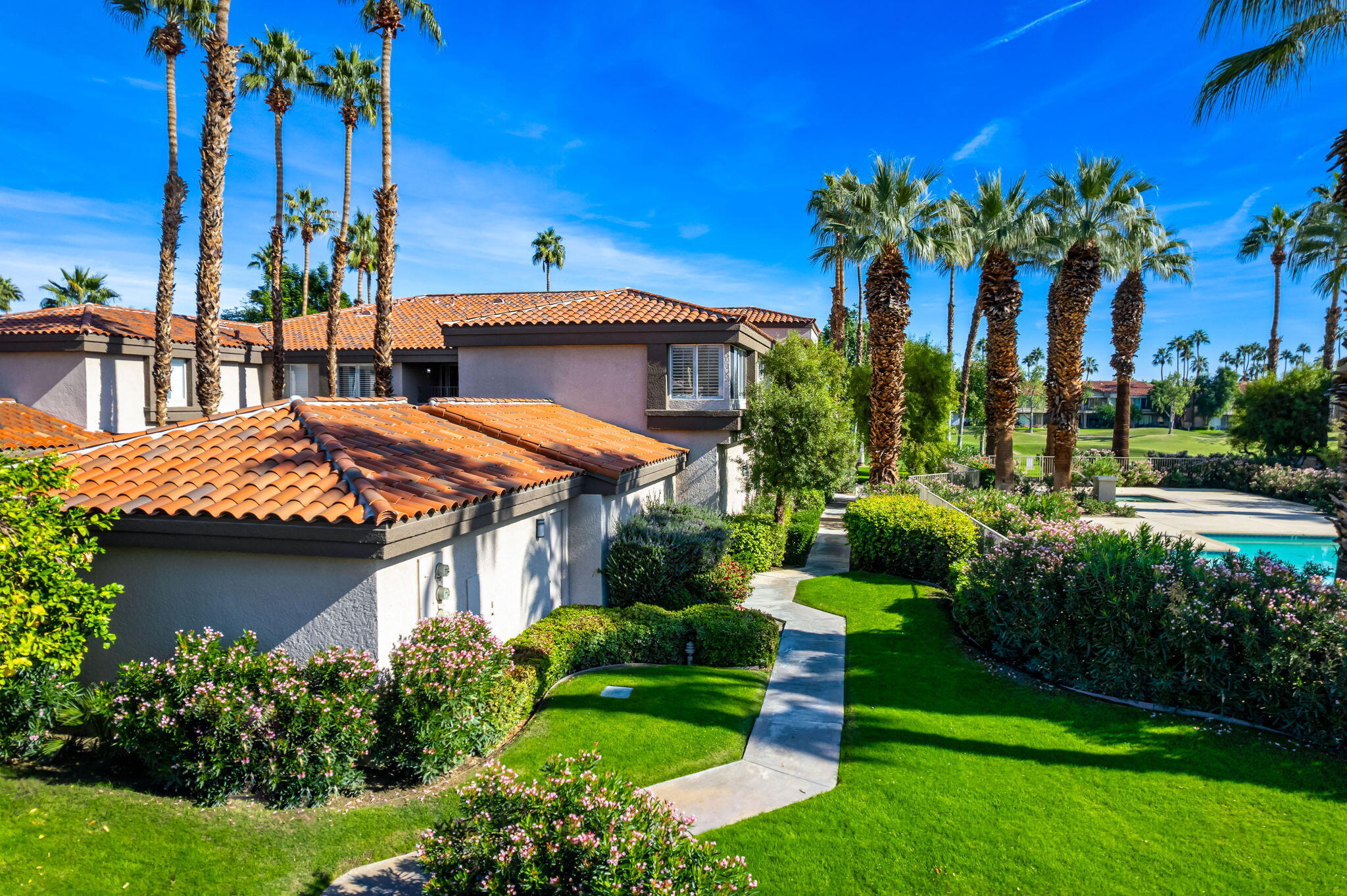 55314 Laurel Valley La Quinta, CA 92253 - Photo 2 of 24 07FAF53D-30F7-4139-9E7F-34BE422A5636