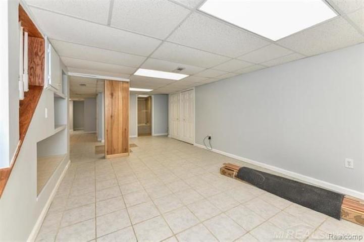 46564 Mornington Road Canton, MI 48188 - Photo 30 of 35