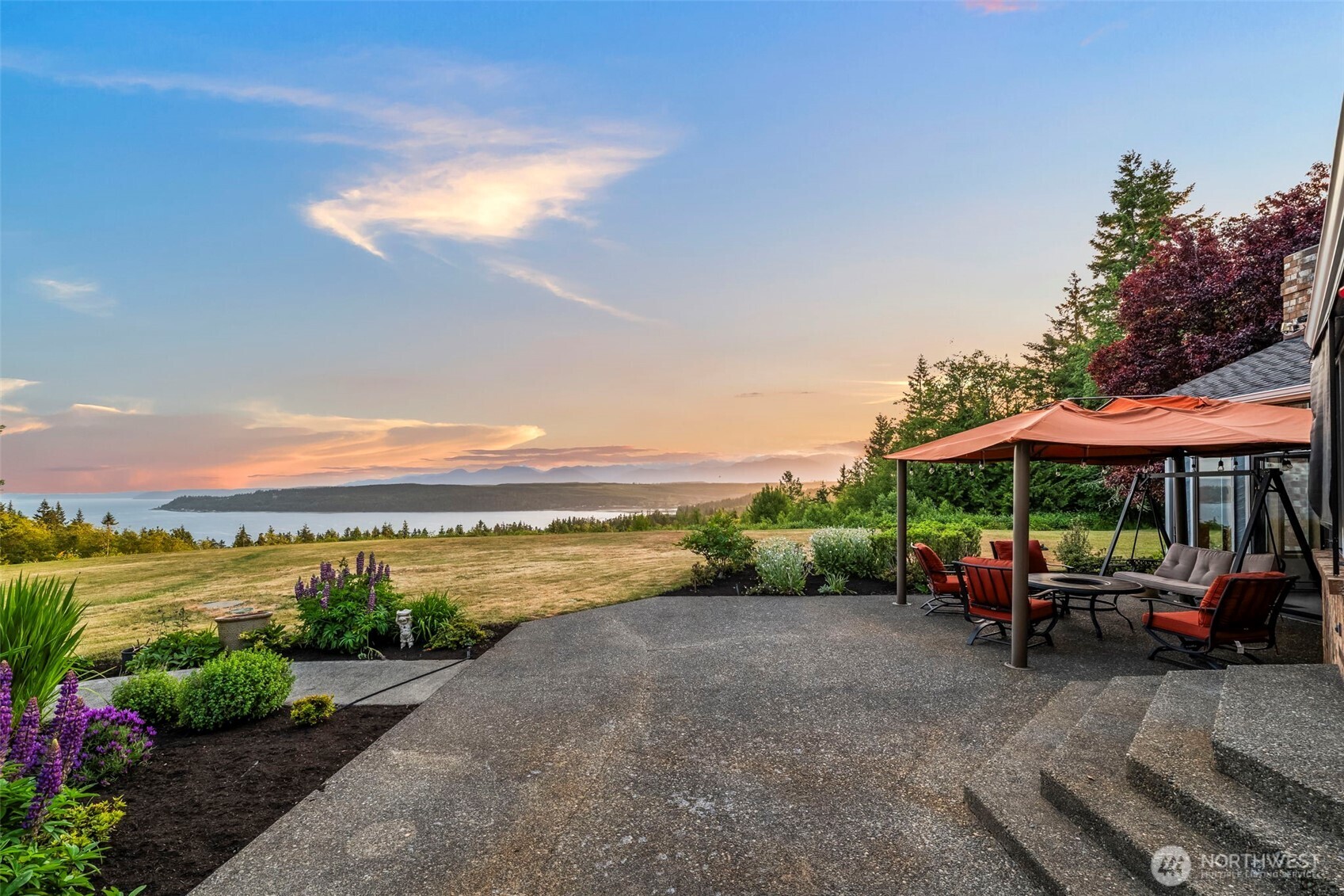 40 Garten Road Port Ludlow, WA 98365 - Photo 6 of 40 Gallery Image 6