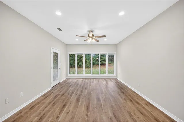 $1,600 | 1940 Bluewater Bay Boulevard, Unit 3, Niceville, FL 32578