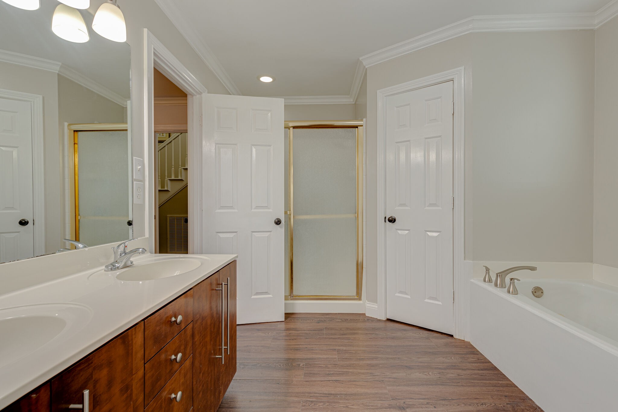 1906 Kent Lane Spring Hill, TN 37174 - Photo 22 of 39 a bathroom with a bathtub and a sink