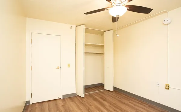 $650 | 850 West Muhammad Ali Boulevard, Louisville, KY 40203