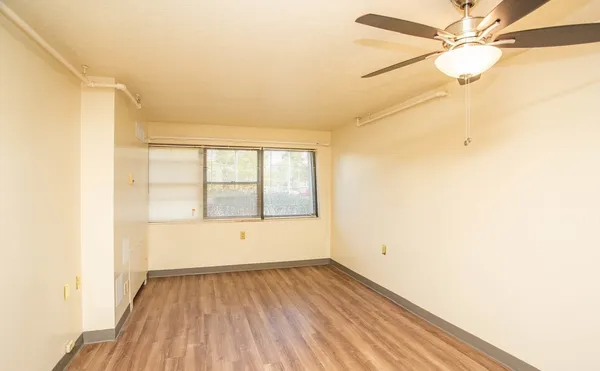 $650 | 850 West Muhammad Ali Boulevard, Louisville, KY 40203