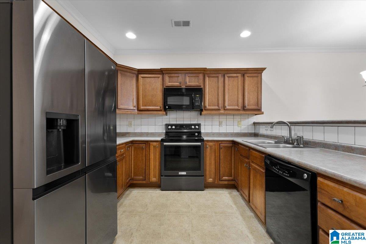 3957 Graham Drive Birmingham, AL 35210 - Photo 8 of 25
