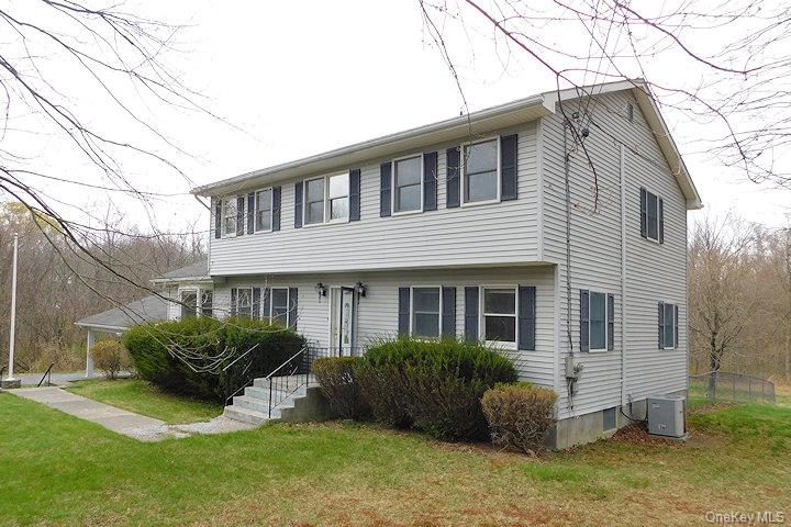83 Hunt Road Wallkill, NY 12589 - Photo 2 of 25 Exterior Front