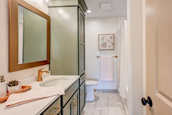 $797,338 | 160 Jade Creek Drive, Greece, NY 14468