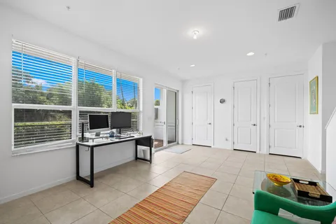 $948,500 | 2900 Northeast 12th Terrace, Unit 25, Oakland Park, FL 33334