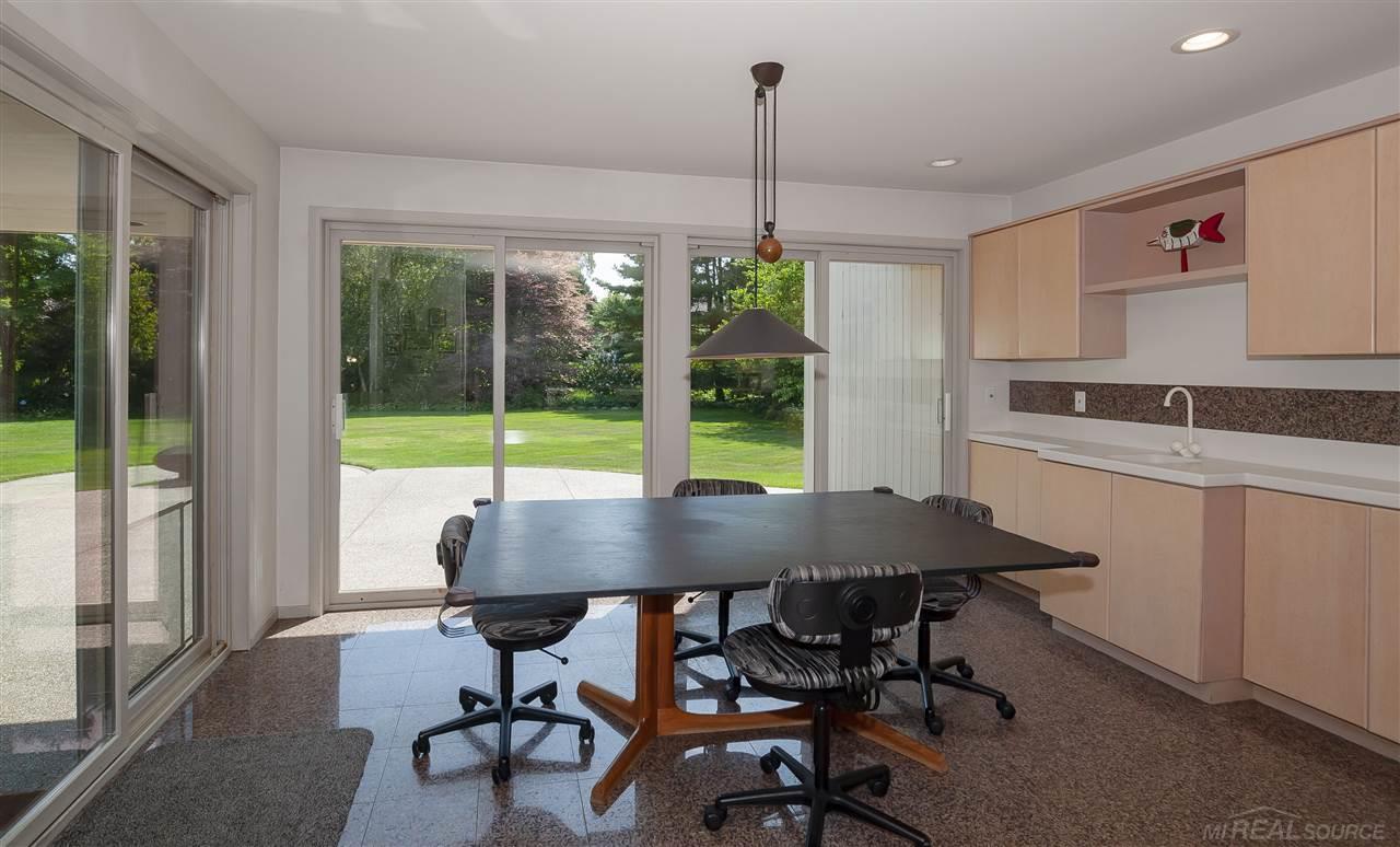 181 Lothrop Road Grosse Pointe Farms, MI 48236 - Photo 23 of 77