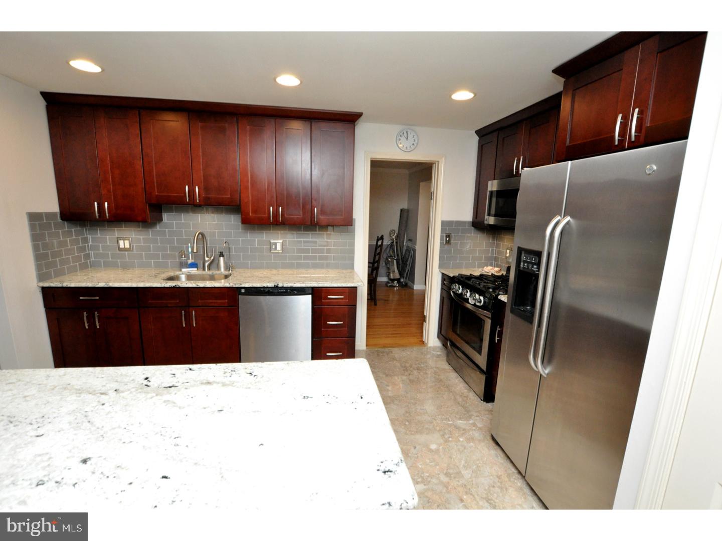 1027 Rymill Run Cherry Hill, NJ 08003 - Photo 4 of 23 Gallery Image 4