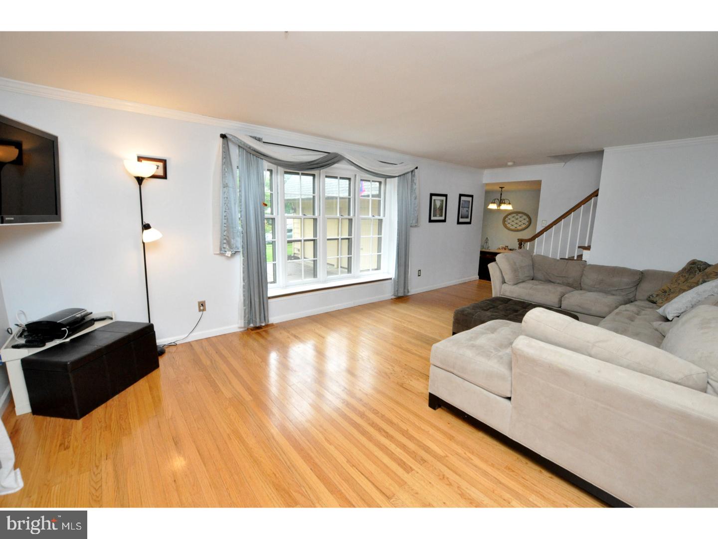 1027 Rymill Run Cherry Hill, NJ 08003 - Photo 10 of 23 Gallery Image 10