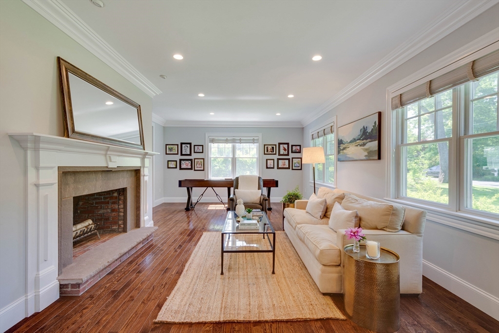 122 Crescent Road Concord, MA 01742 - Photo 4 of 34