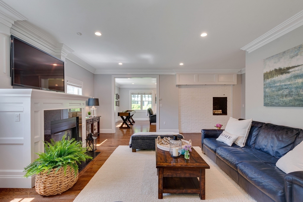 122 Crescent Road Concord, MA 01742 - Photo 6 of 34