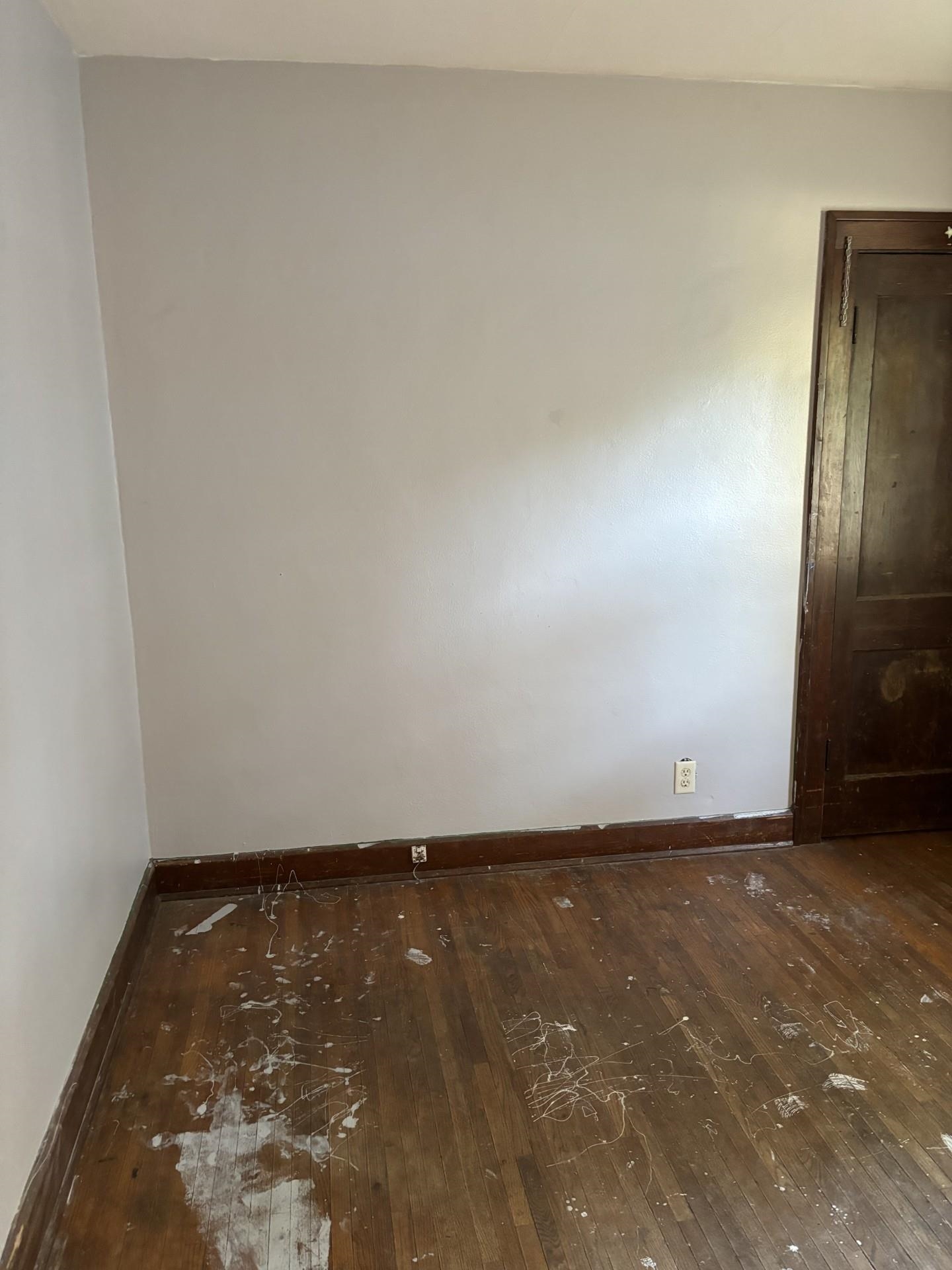 409 Barnum Road Rockford, IL 61109 - Photo 5 of 15 a view of an empty room