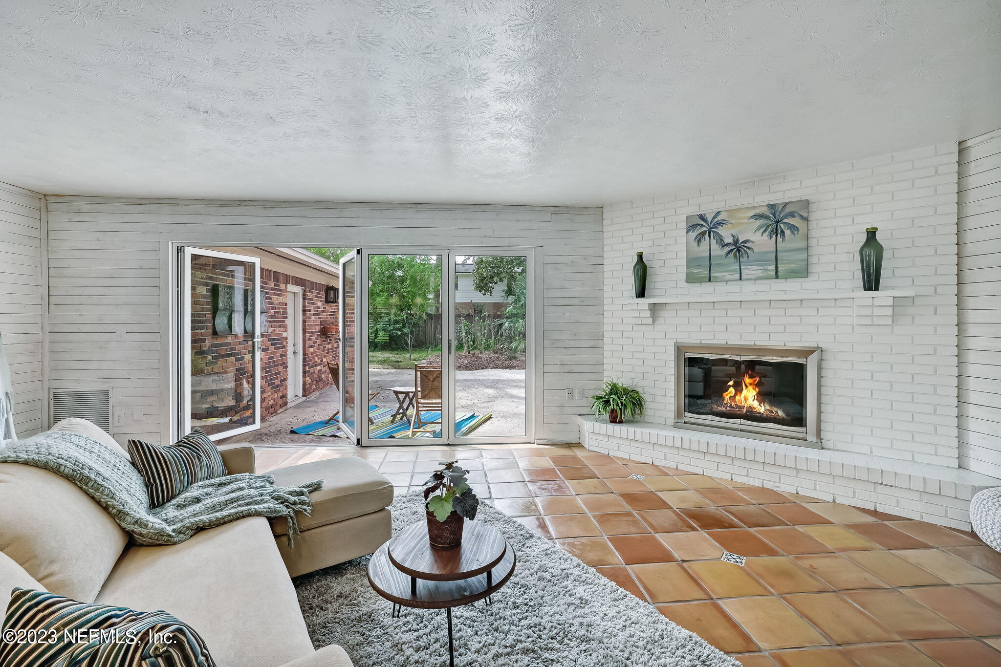 9462 Ponder Road Jacksonville, FL 32257 - Photo 15 of 41 GREAT ROOM OPEN TO PATIO