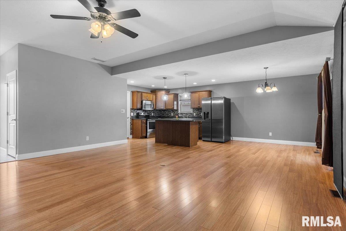 4112 Blair Drive Springfield, IL 62712 - Photo 3 of 35