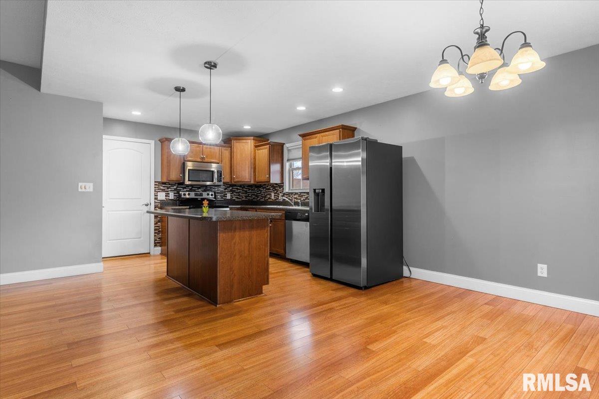 4112 Blair Drive Springfield, IL 62712 - Photo 7 of 35