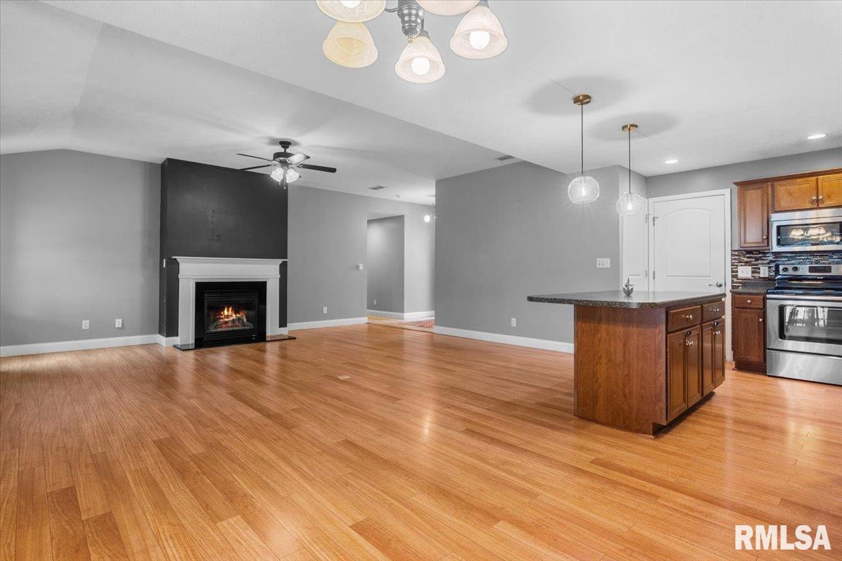 4112 Blair Drive Springfield, IL 62712 - Photo 8 of 35