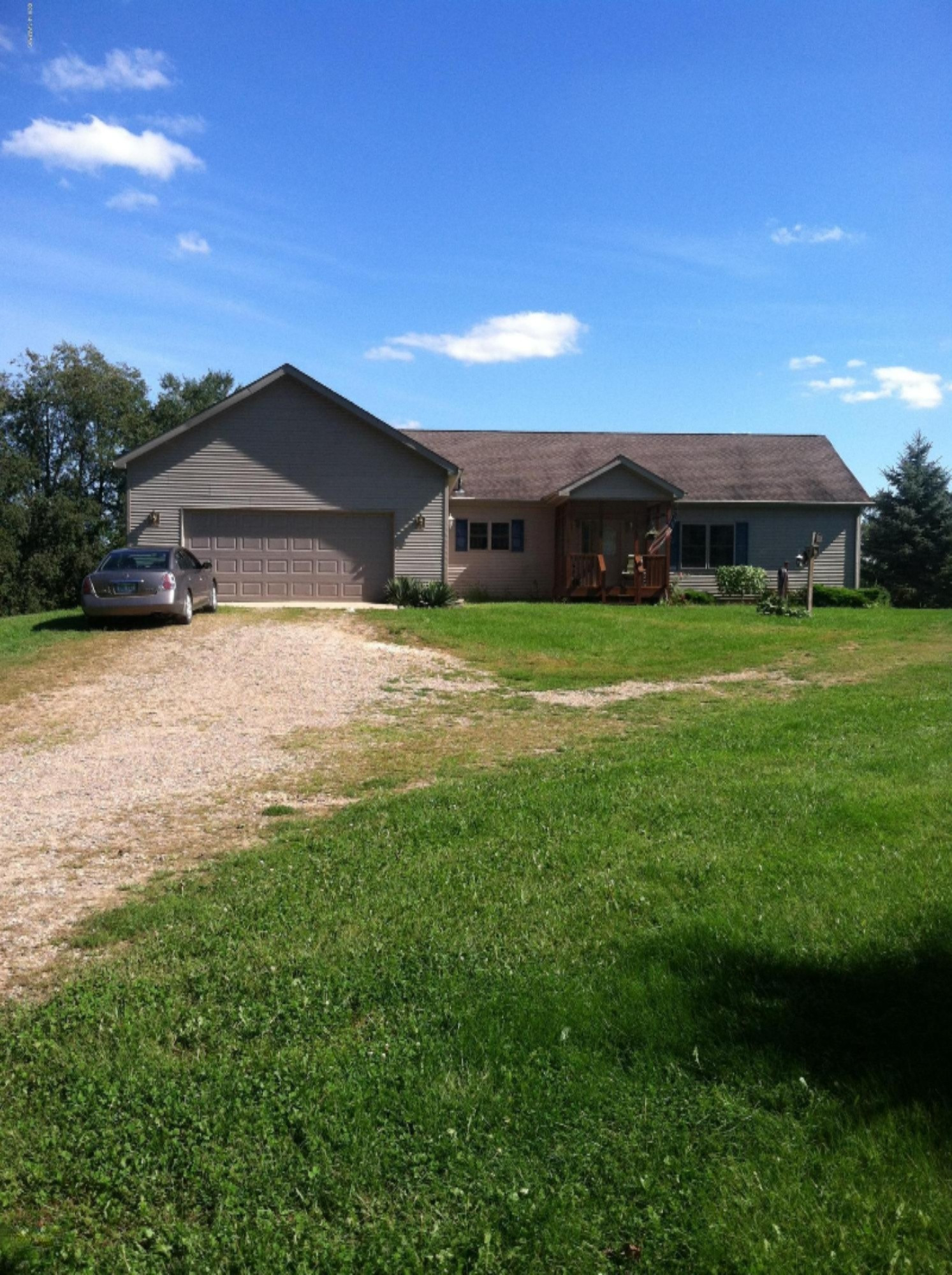 5097 Herbert Road Hickory Corners, MI 49060 - Photo 1 of 23 IMG_3378