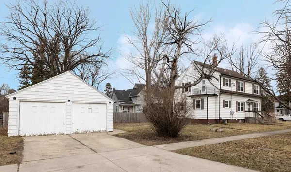 $329,900 | 623 6th Street South, Moorhead, MN 56560
