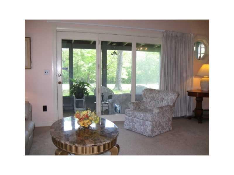 195 Wescott Road, Unit 6 South Portland, ME 04106 - Photo 19 of 35 Living Room.