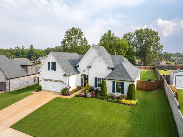 $449,900 | 60 Laurel Glen Drive, Oakland, TN 38060