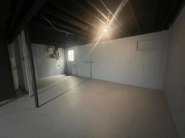 $2,650 | 1333 Court O, Unit 4, Hanover Park, IL 60133