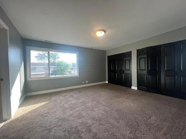 $2,650 | 1333 Court O, Unit 4, Hanover Park, IL 60133