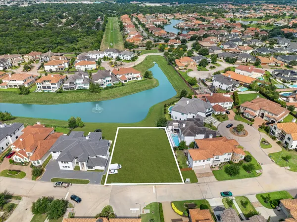 $600,000 | 2136 Camden Creek Lane, Houston, TX 77077