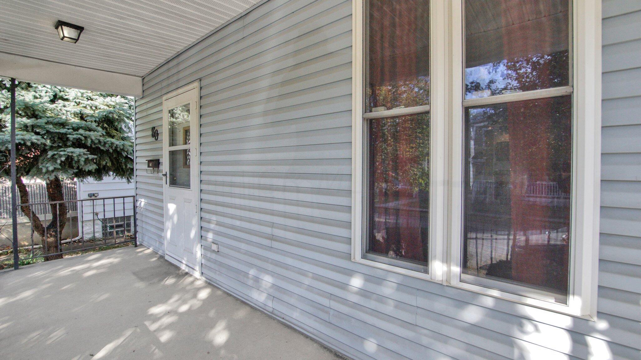 88 Reeb Avenue Columbus, OH 43207 - Photo 4 of 31 Entrance
