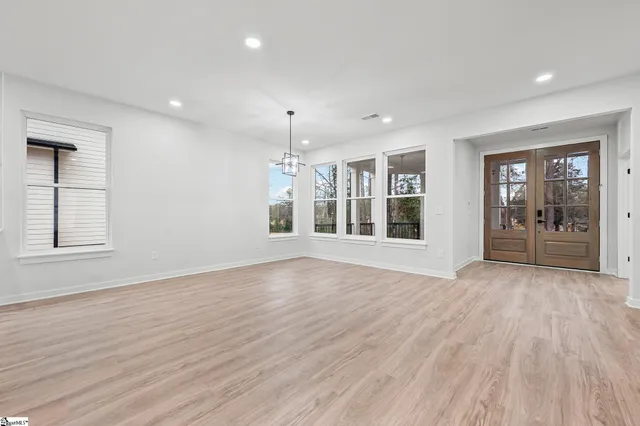 $609,900 | 323 Hunts Bridge Road, Greenville, SC 29617