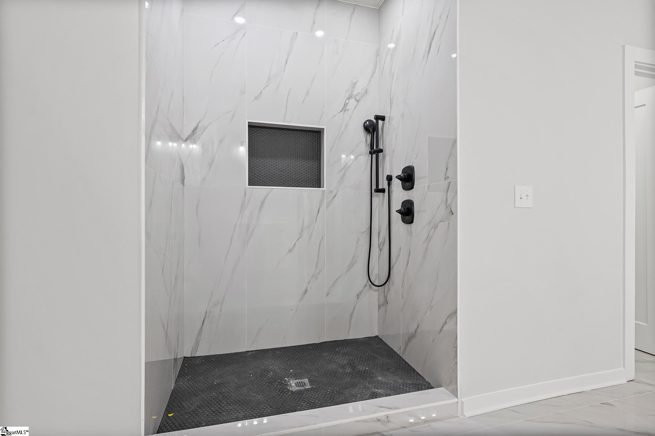 323 Hunts Bridge Road Greenville, SC 29617 - Photo 10 of 32