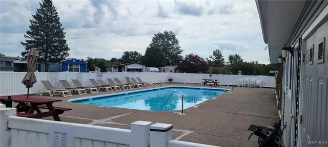 $52,500 | 125 Sherwood Drive, Lockport Town, NY 14094