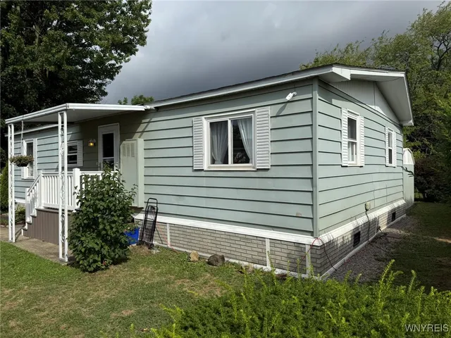 $52,500 | 125 Sherwood Drive, Lockport Town, NY 14094