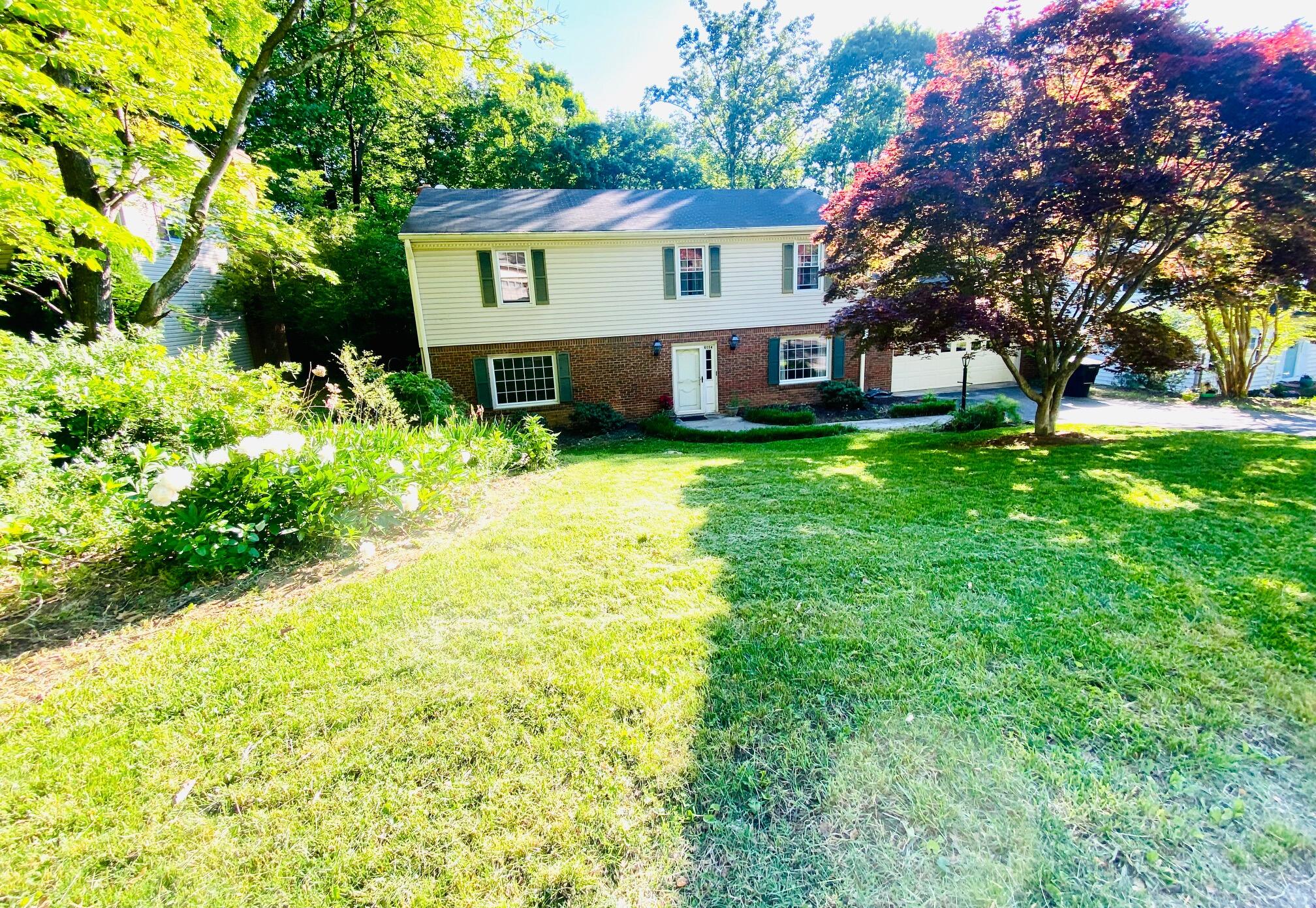 6054 Burnham Road Roanoke, VA 24018 - Photo 2 of 10 Front1